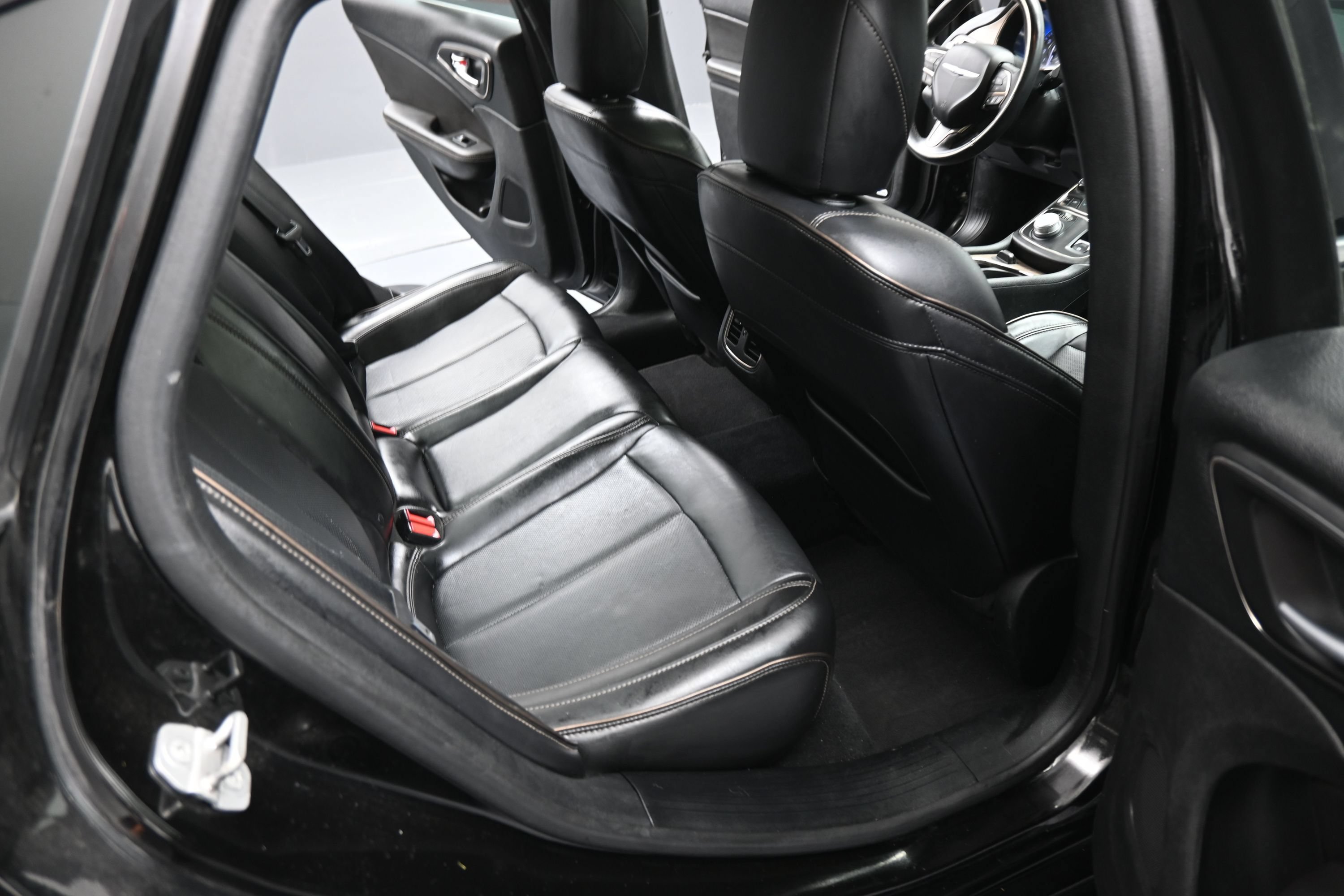 Used 2015 Chrysler 200 C w/ Navigation & Sound Group I AWD/4WD image 20