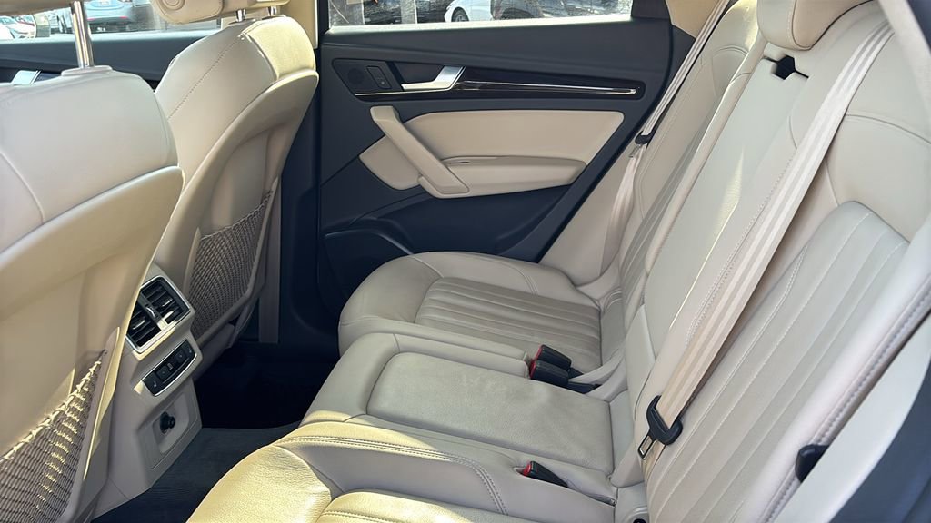 Used 2018 Audi Q5 2.0T Premium Plus w/ Premium Plus Package image 29