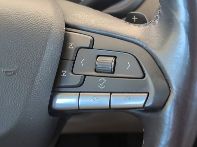 Certified 2023 Cadillac XT4 Luxury w/ Cold Weather Package image 10