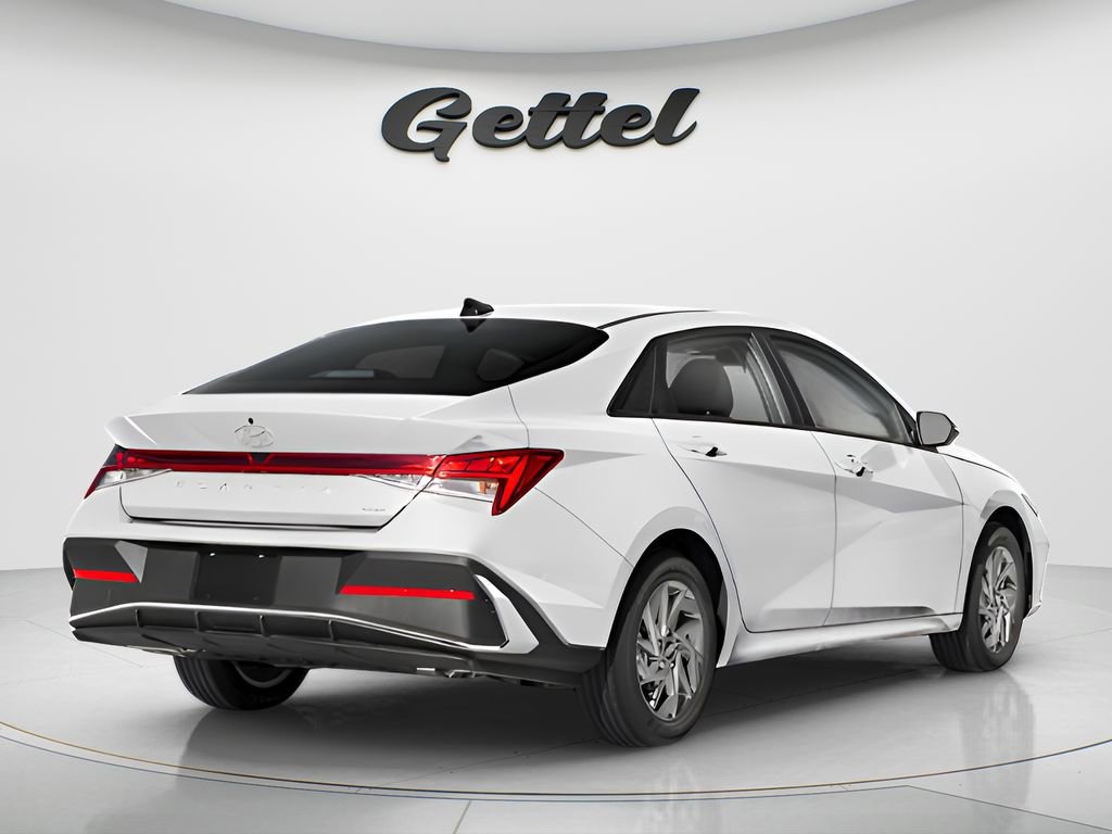 New 2026 Hyundai Elantra Blue image 3