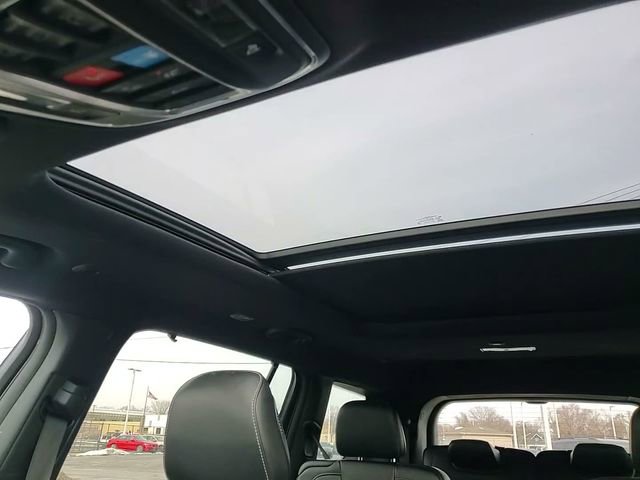 Used 2024 Jeep Grand Cherokee L Limited w/ Luxury Tech Group II image 25