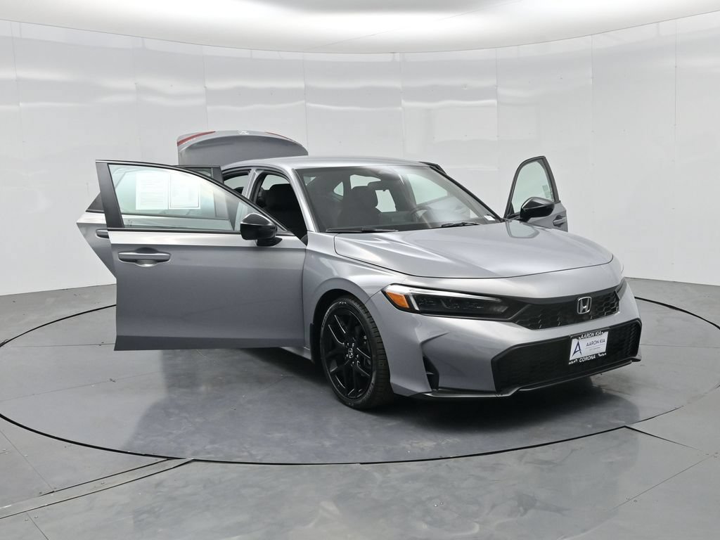 Used 2025 Honda Civic Sport image 39