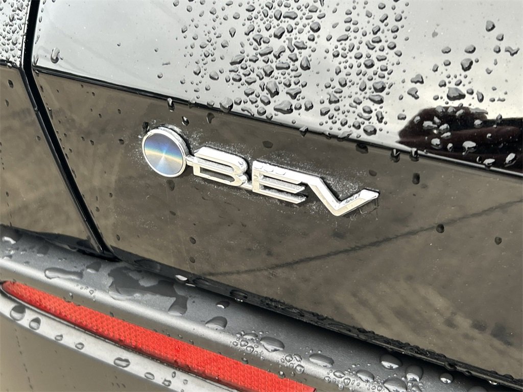 Used 2025 Toyota bZ4X FWD image 14