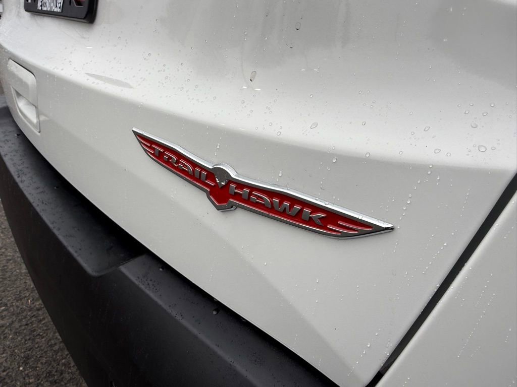 Used 2023 Jeep Renegade Trailhawk AWD/4WD image 9
