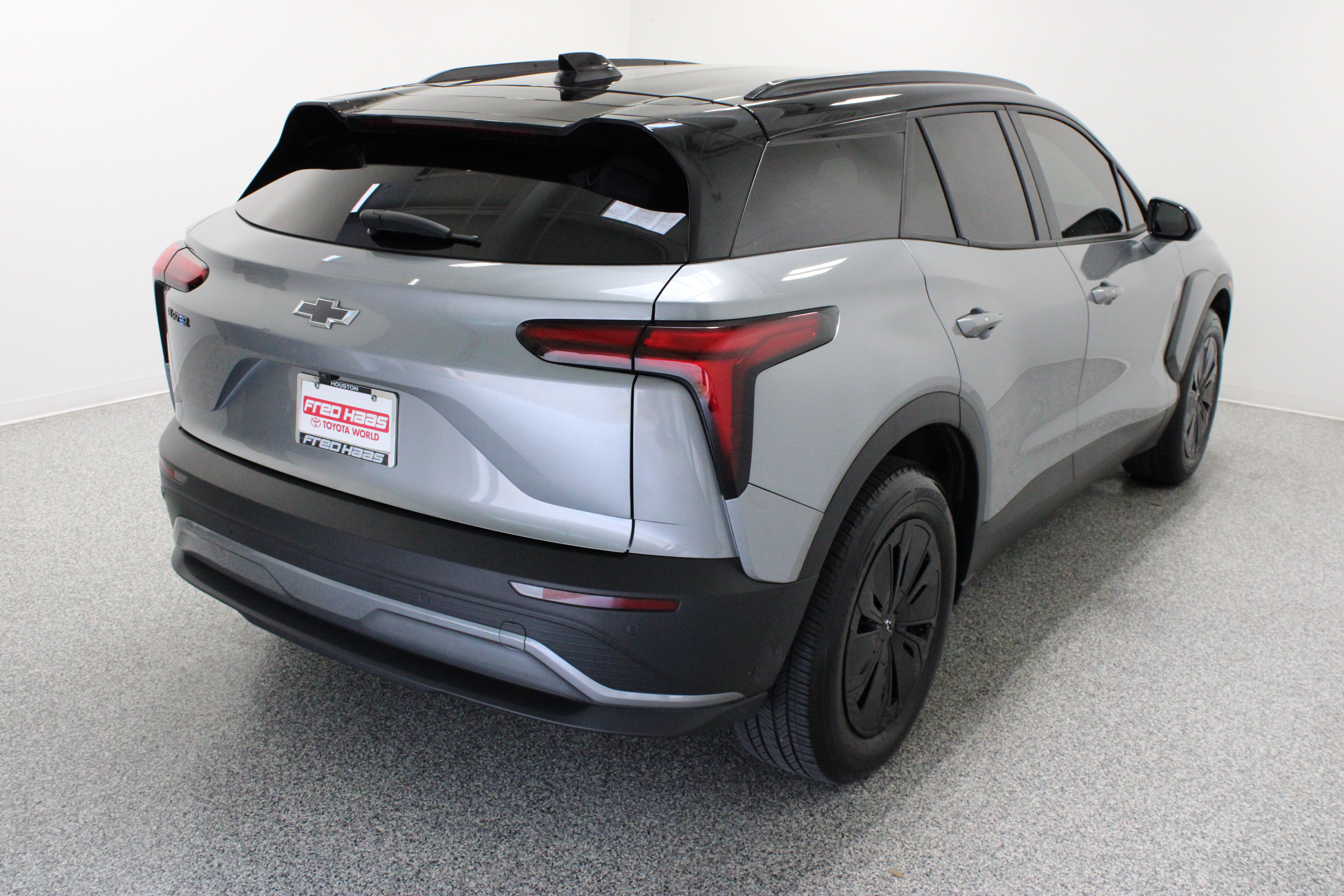 Used 2025 Chevrolet Blazer EV LT FWD image 7