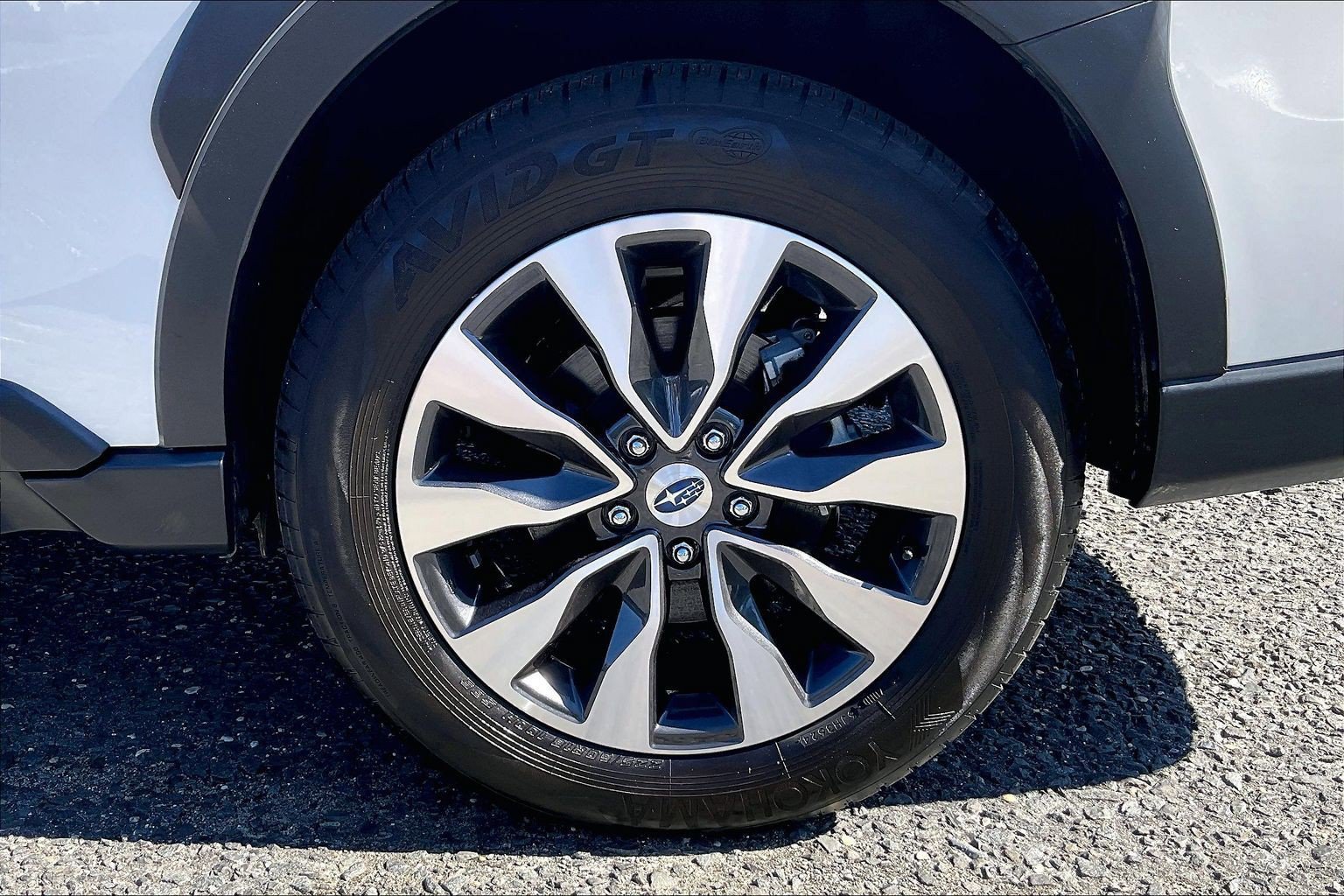 Certified 2025 Subaru Outback Touring AWD/4WD image 12