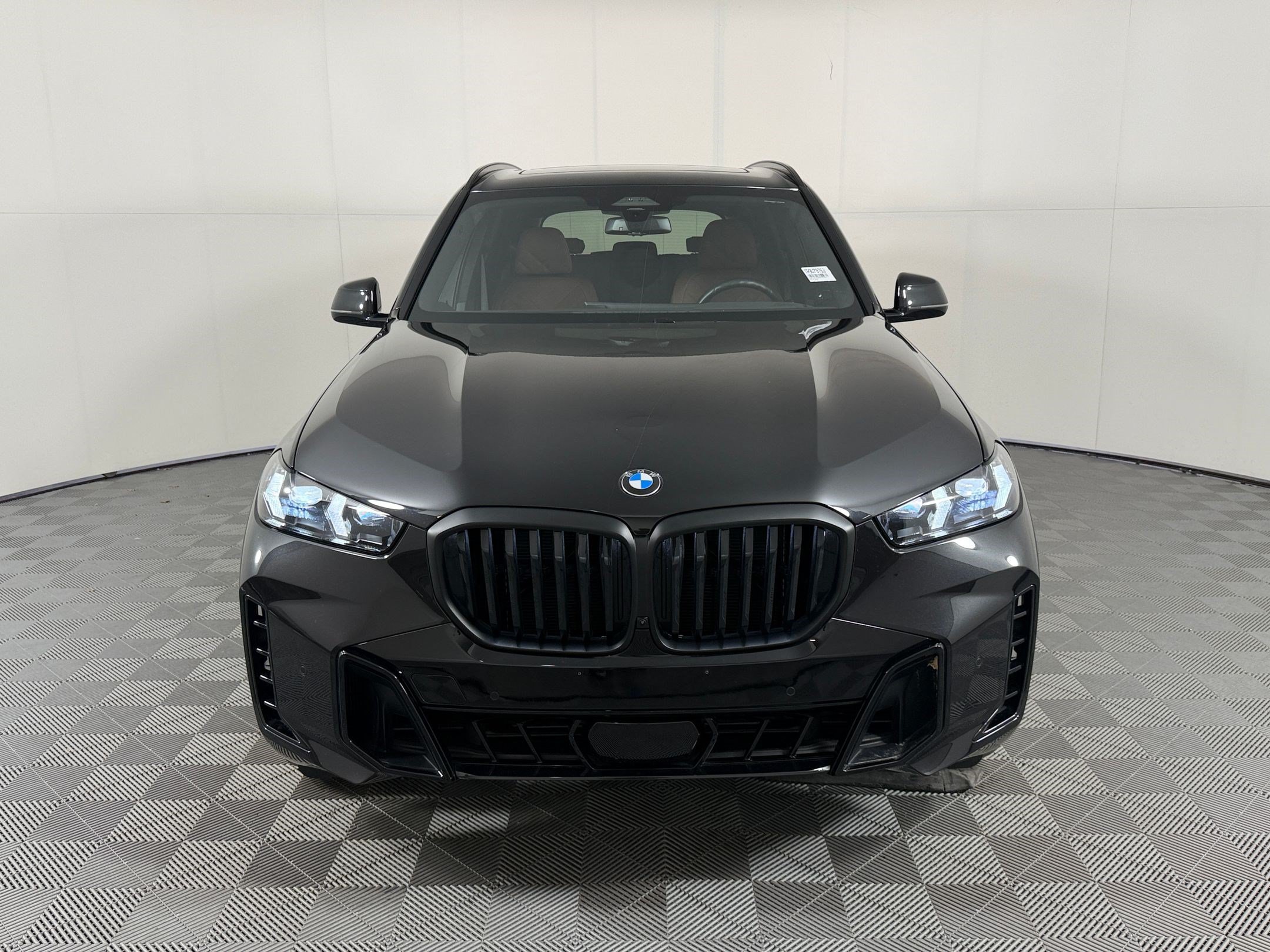Certified 2024 BMW X5 sDrive40i w/ M Sport Package RWD image 6