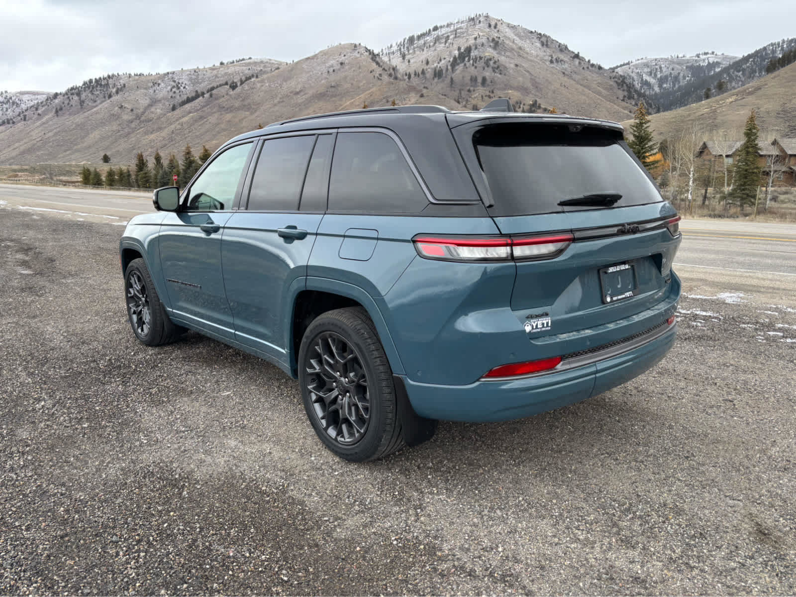 New 2026 Jeep Grand Cherokee Summit w/ Obsidian Package AWD/4WD image 6