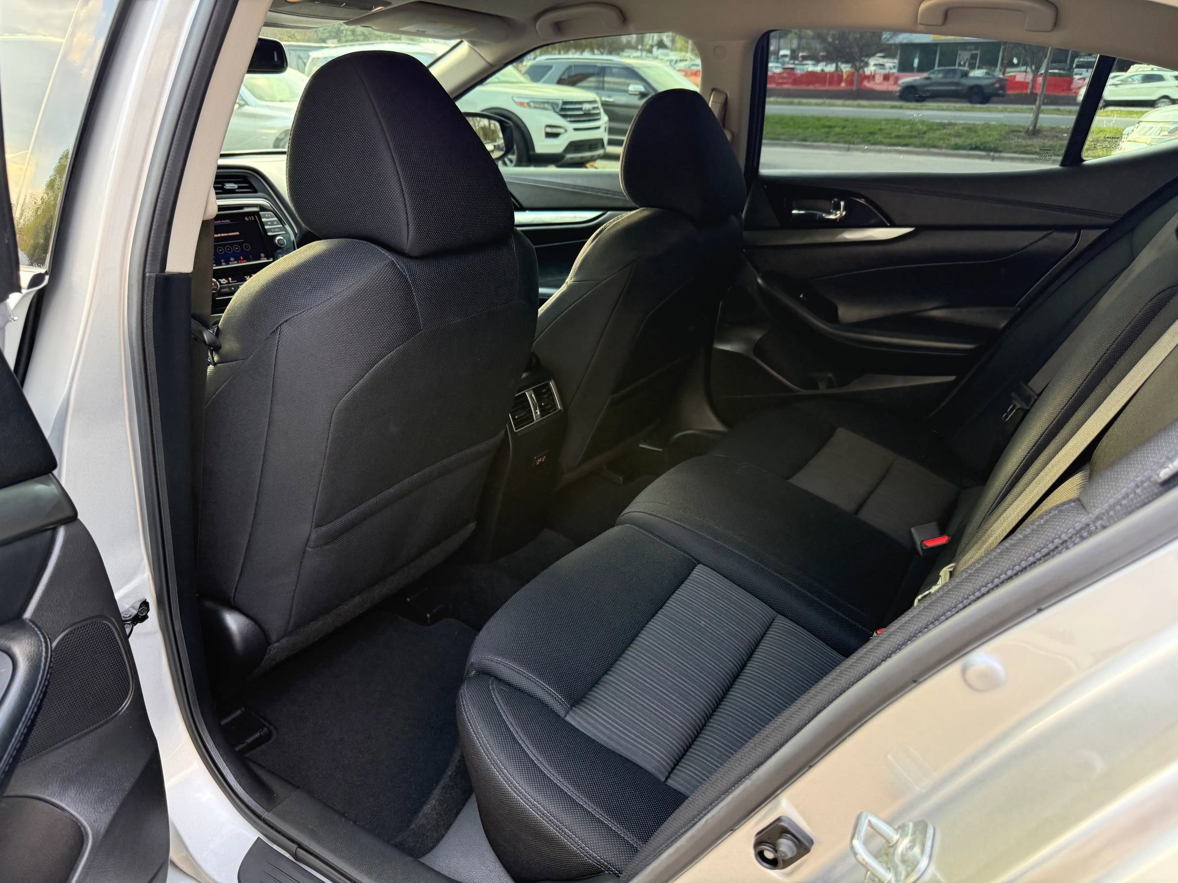 Used 2020 Nissan Maxima 3.5 S w/ Floor Mat Group image 10