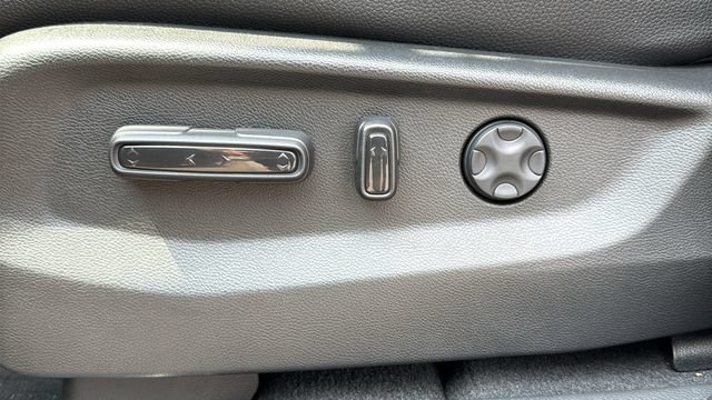 New 2026 Honda Odyssey Touring image 11