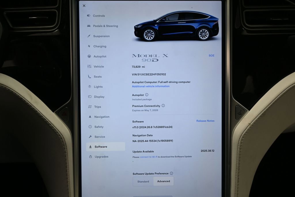 Used 2017 Tesla Model X 90D image 35