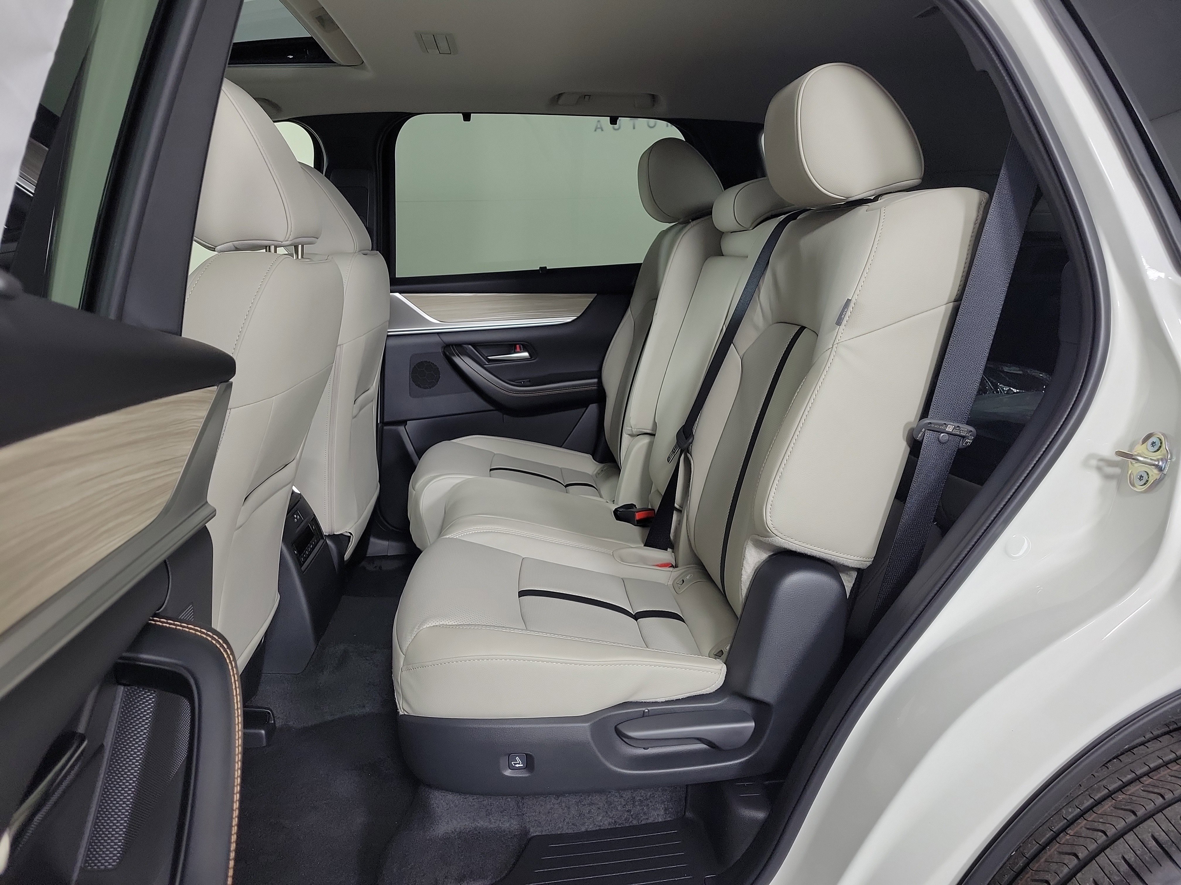 New 2026 MAZDA CX-90 3.3 Turbo w/ Preferred Package image 12