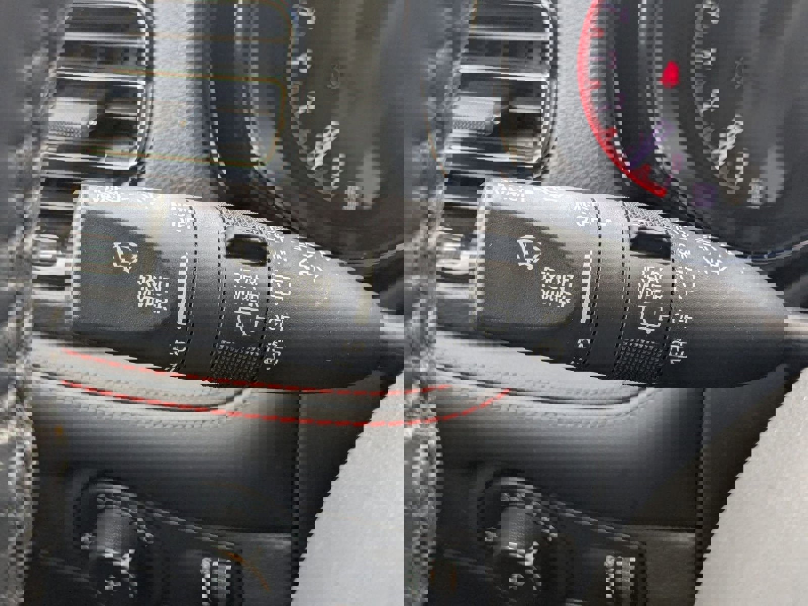 Used 2023 Dodge Durango GT image 43