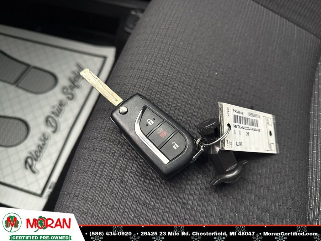 Used 2018 Toyota C-HR XLE image 27