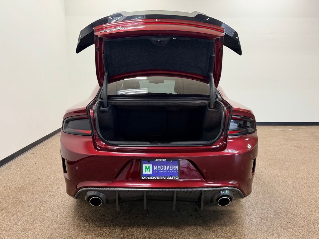 Used 2018 Dodge Charger R/T w/ Plus Group RWD image 5