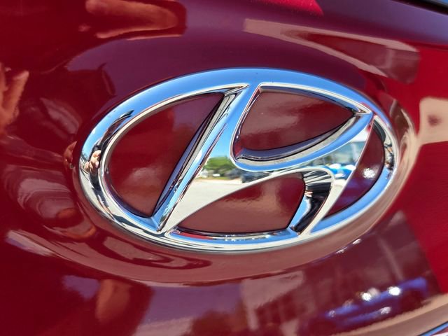Used 2022 Hyundai Kona Limited image 14