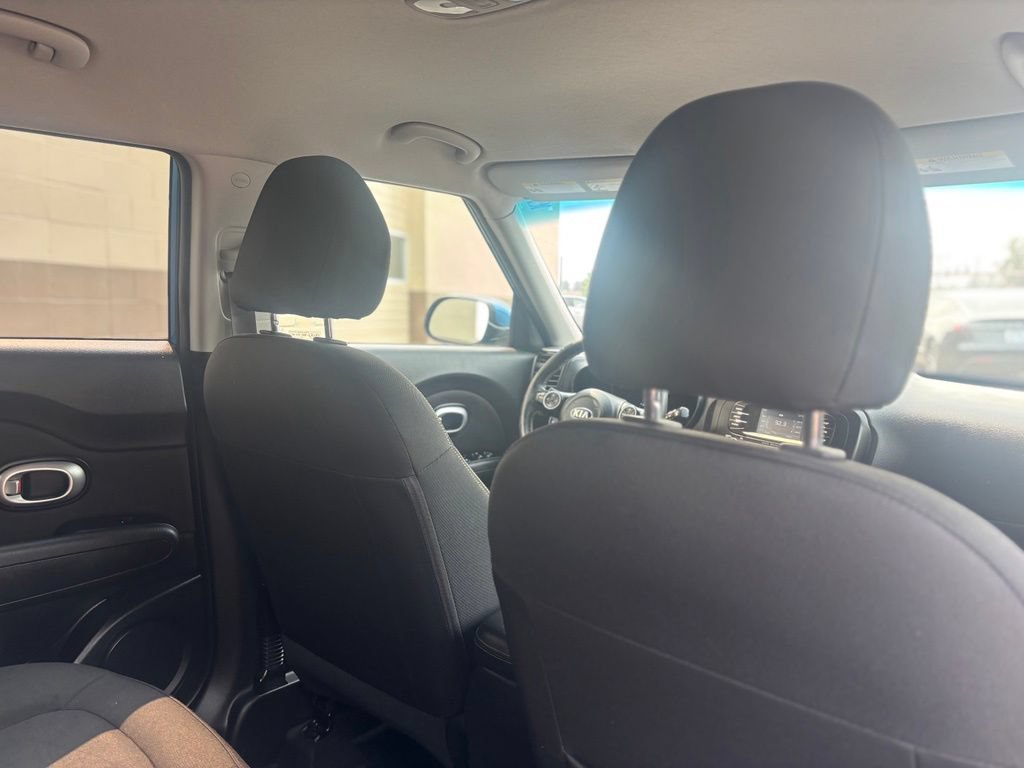 Used 2016 Kia Soul + w/ Designer's Package FWD image 12