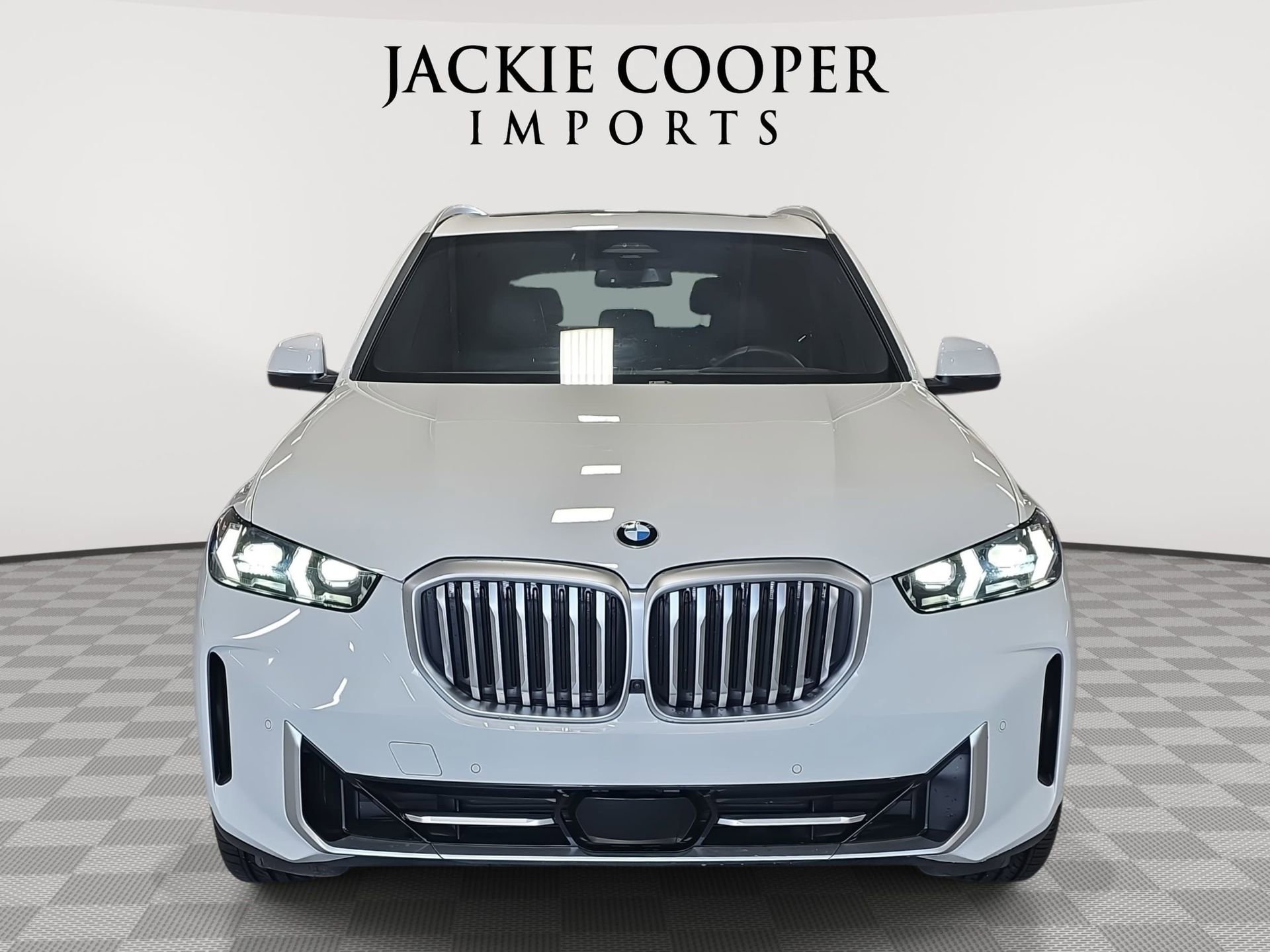Used 2024 BMW X5 xDrive40i w/ Premium Package AWD/4WD image 2