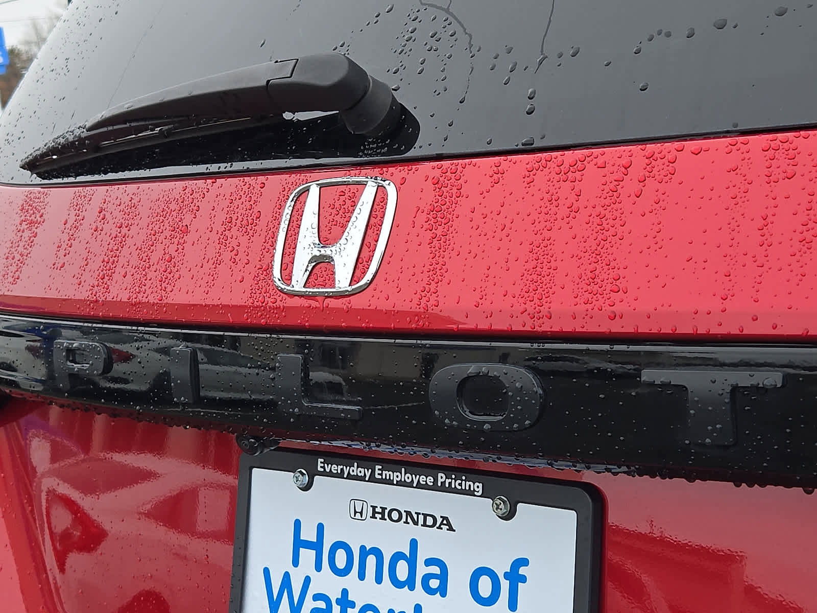 Used 2025 Honda Pilot TrailSport image 29