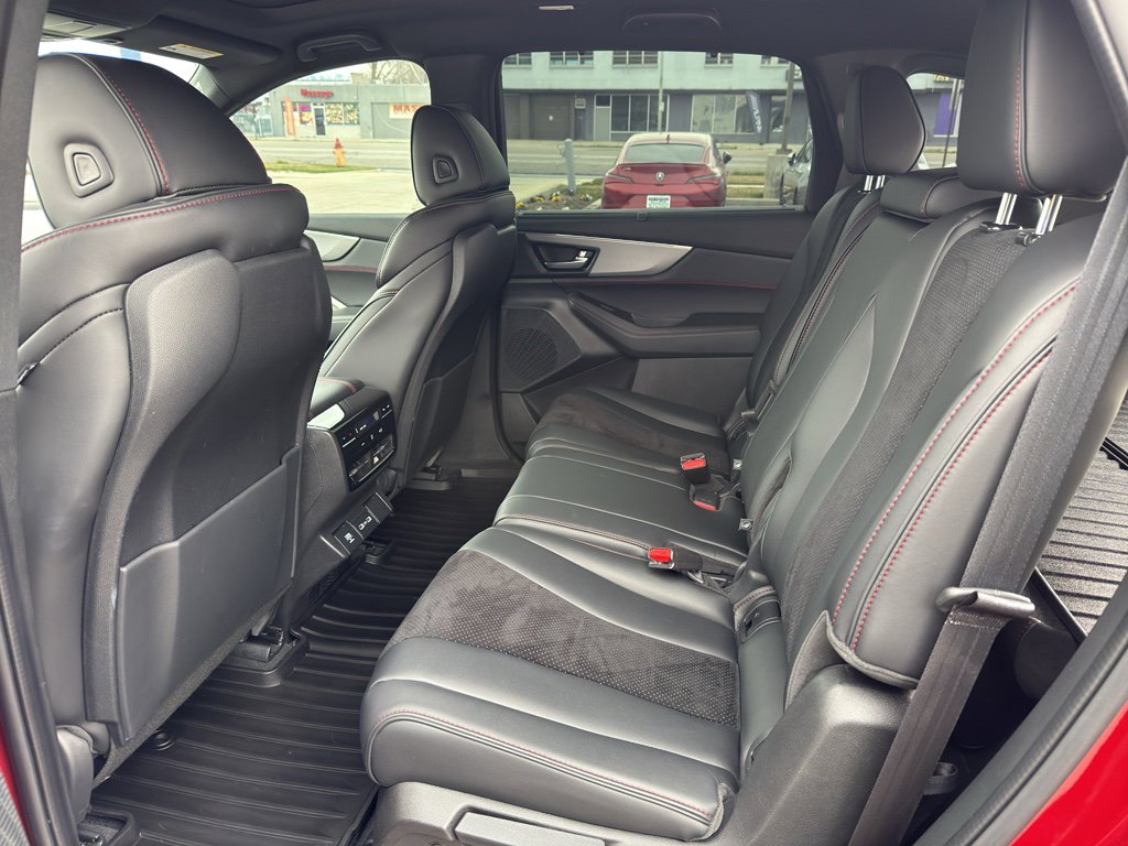 Used 2023 Acura MDX A-Spec image 22