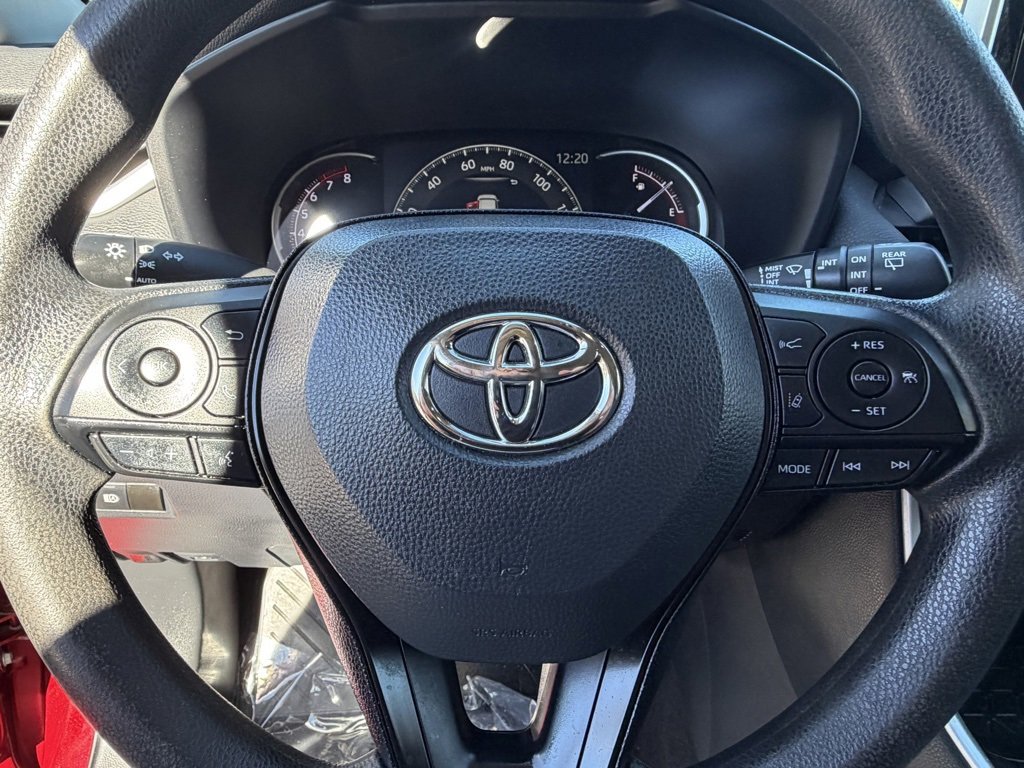 Used 2023 Toyota RAV4 XLE image 22