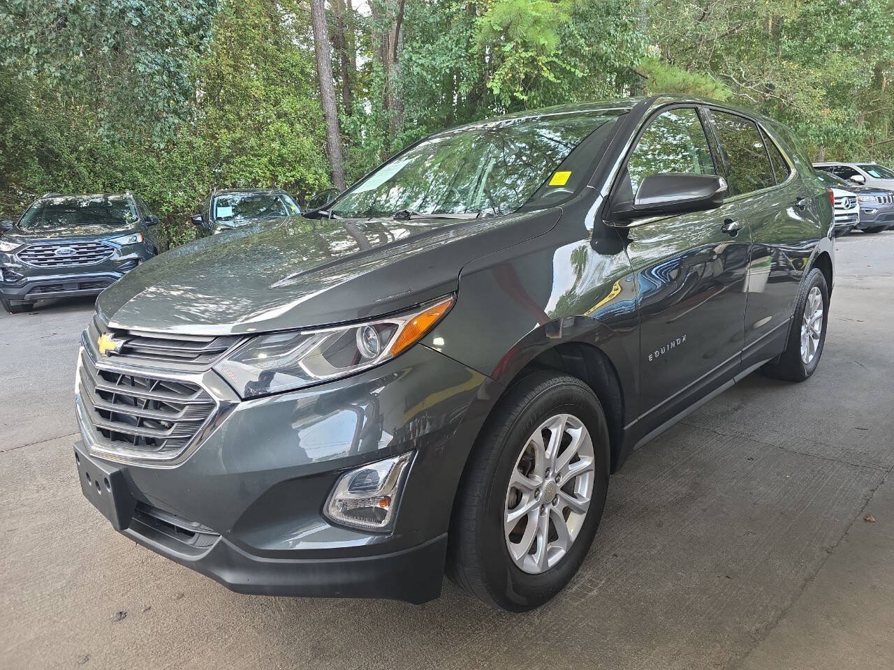 Used 2018 Chevrolet Equinox LT AWD/4WD image 2