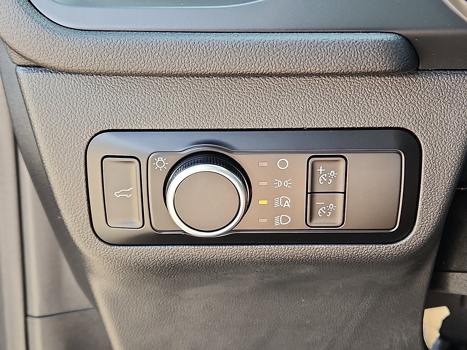 Used 2023 Ford Escape ST-Line image 17