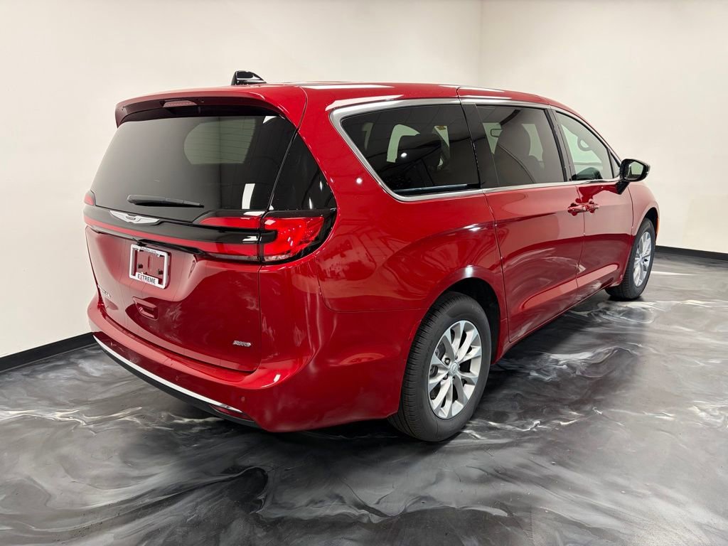 New 2026 Chrysler Pacifica Select AWD/4WD image 21