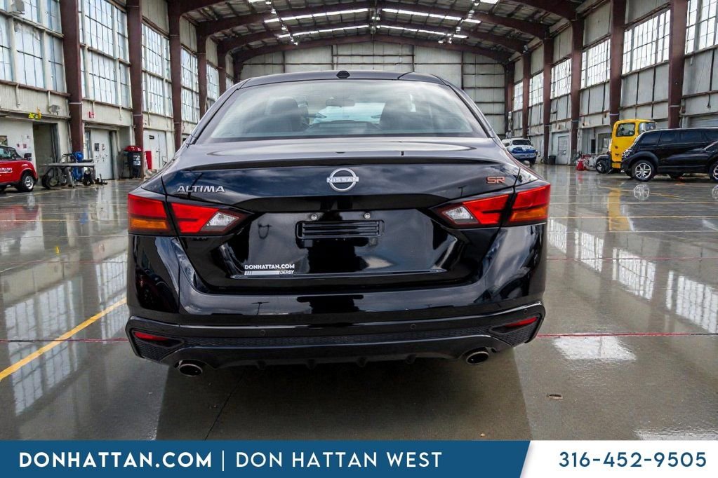 Used 2024 Nissan Altima 2.5 SR image 30