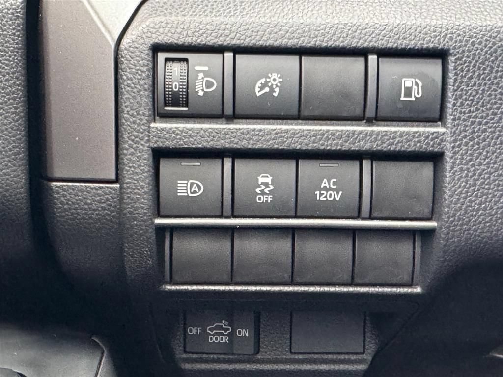 Used 2025 Toyota Tacoma TRD Off-Road AWD/4WD image 20