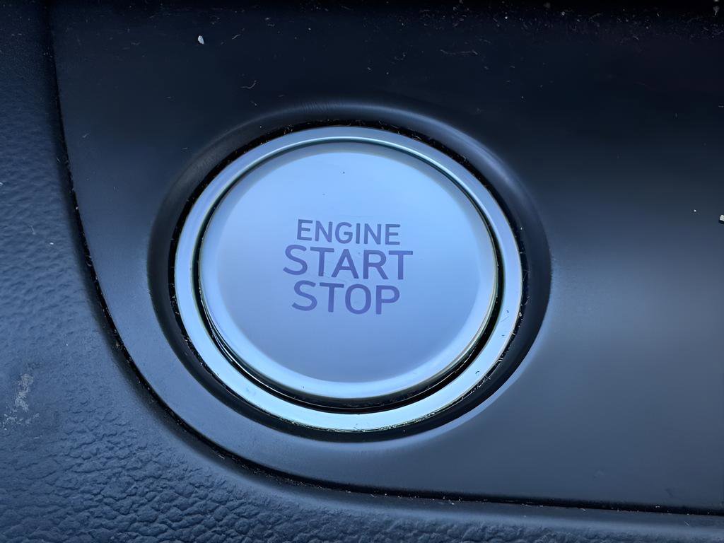 Certified 2024 Hyundai Elantra SEL image 27