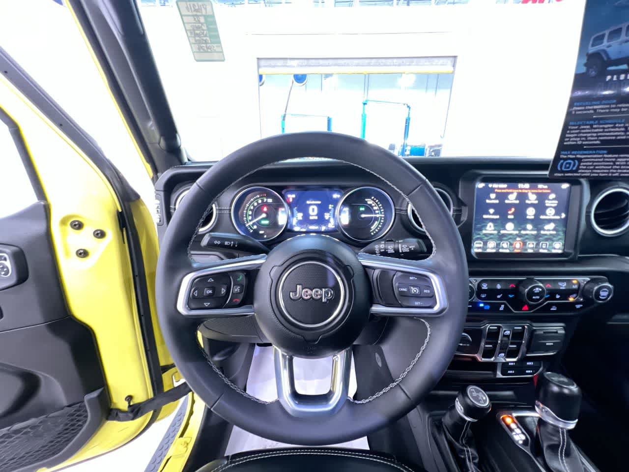 Used 2023 Jeep Wrangler Unlimited Sahara w/ Cold Weather Group AWD/4WD image 15