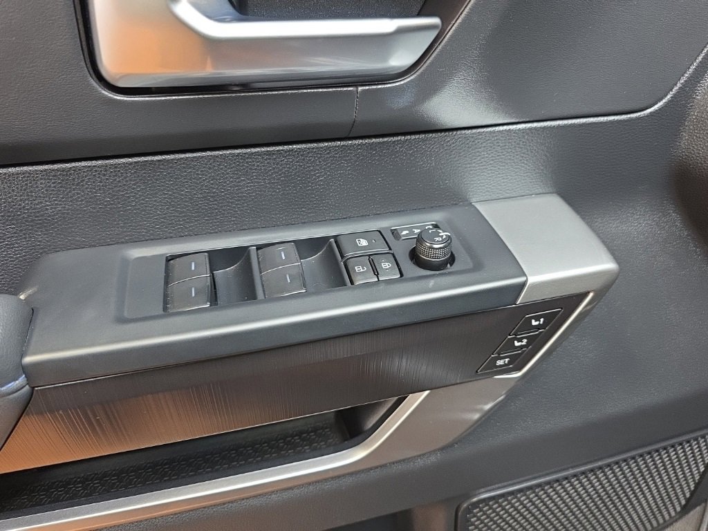 Used 2023 Toyota Tundra Platinum image 14