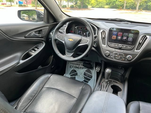 Used 2017 Chevrolet Malibu LT w/ Leather Package FWD image 28