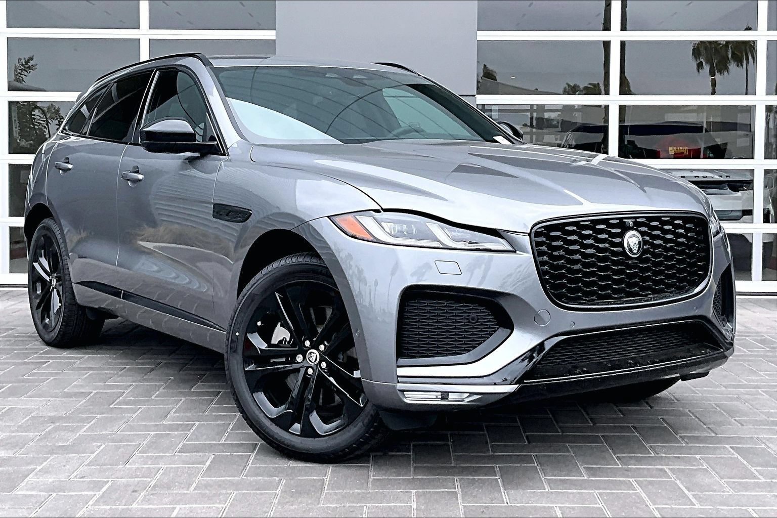 New 2026 Jaguar F-PACE R-Dynamic S AWD/4WD image 2