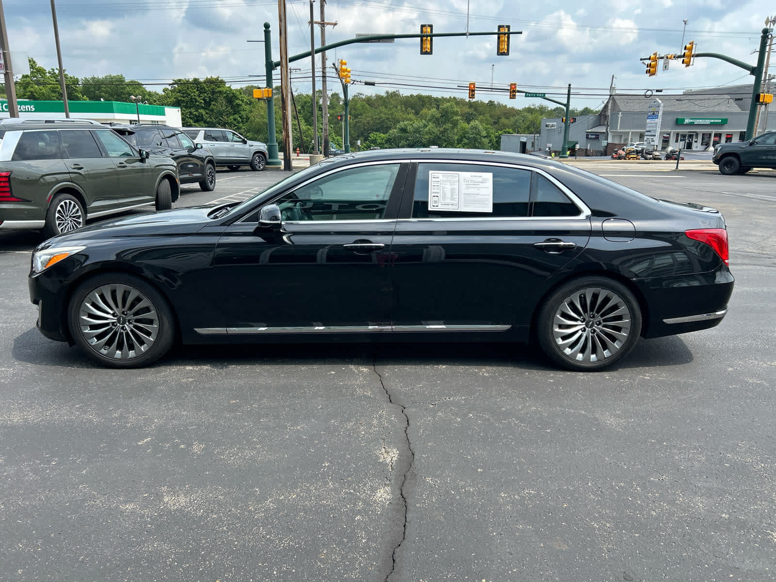 Used 2018 Genesis G90 5.0 Ultimate AWD/4WD image 9