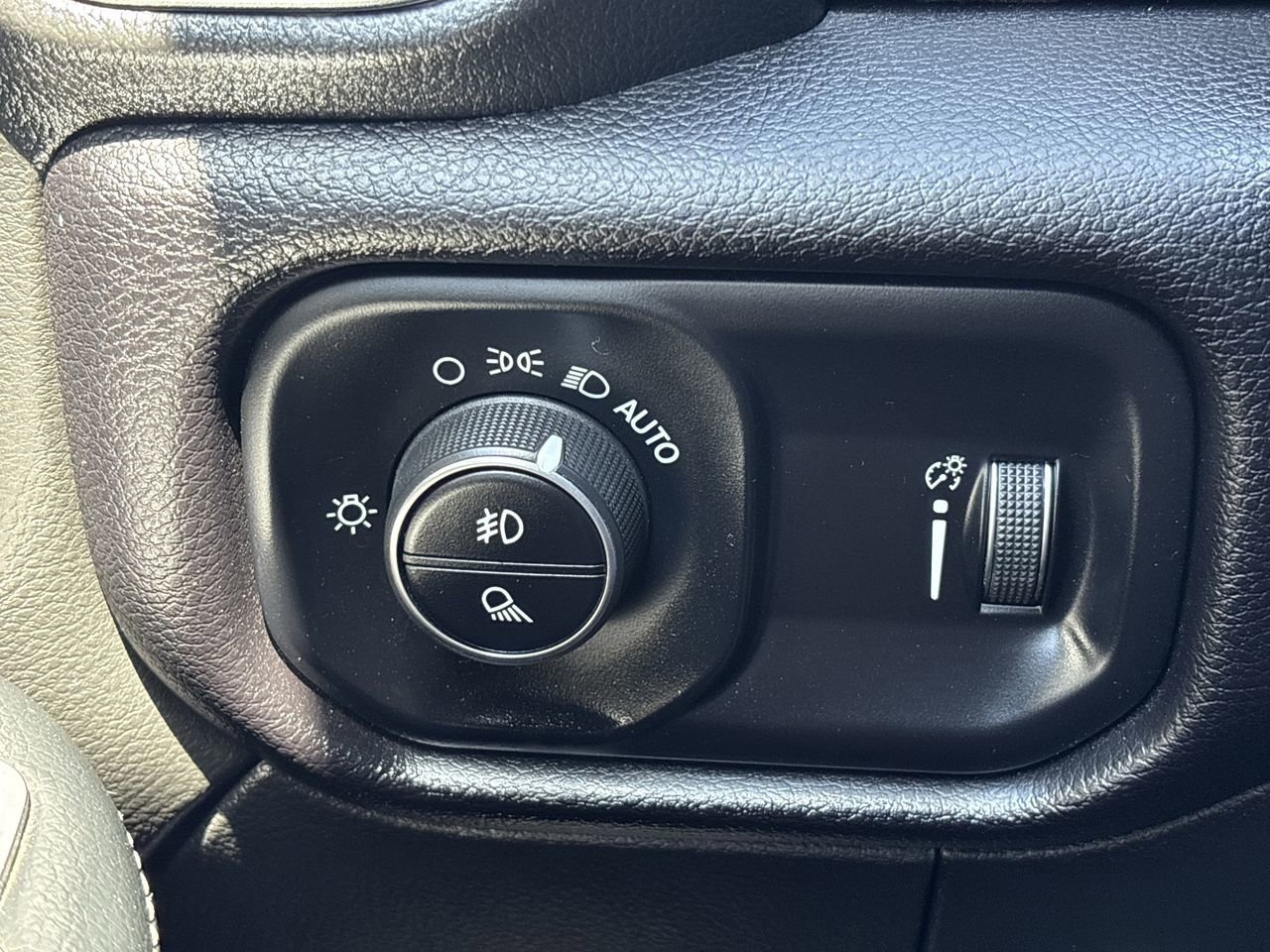 Used 2024 RAM 2500 Big Horn image 24