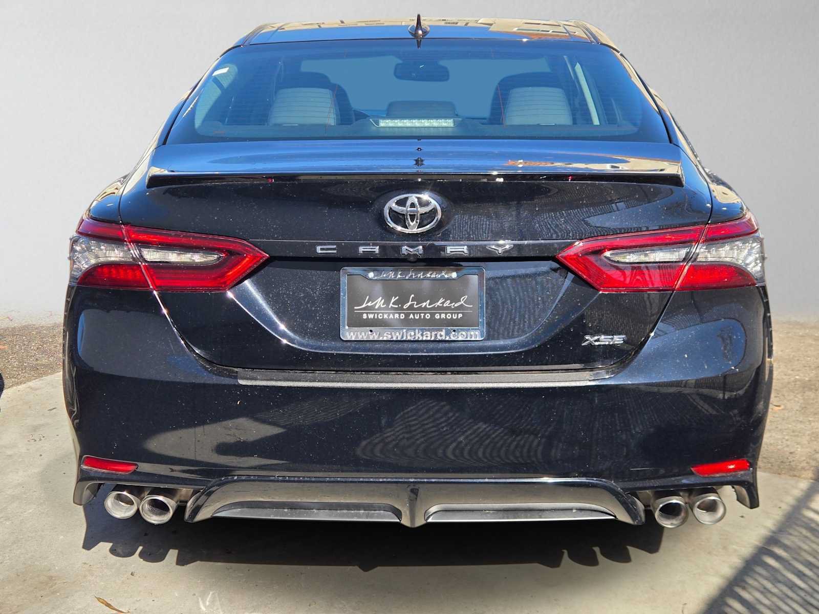 Used 2024 Toyota Camry XSE FWD image 4
