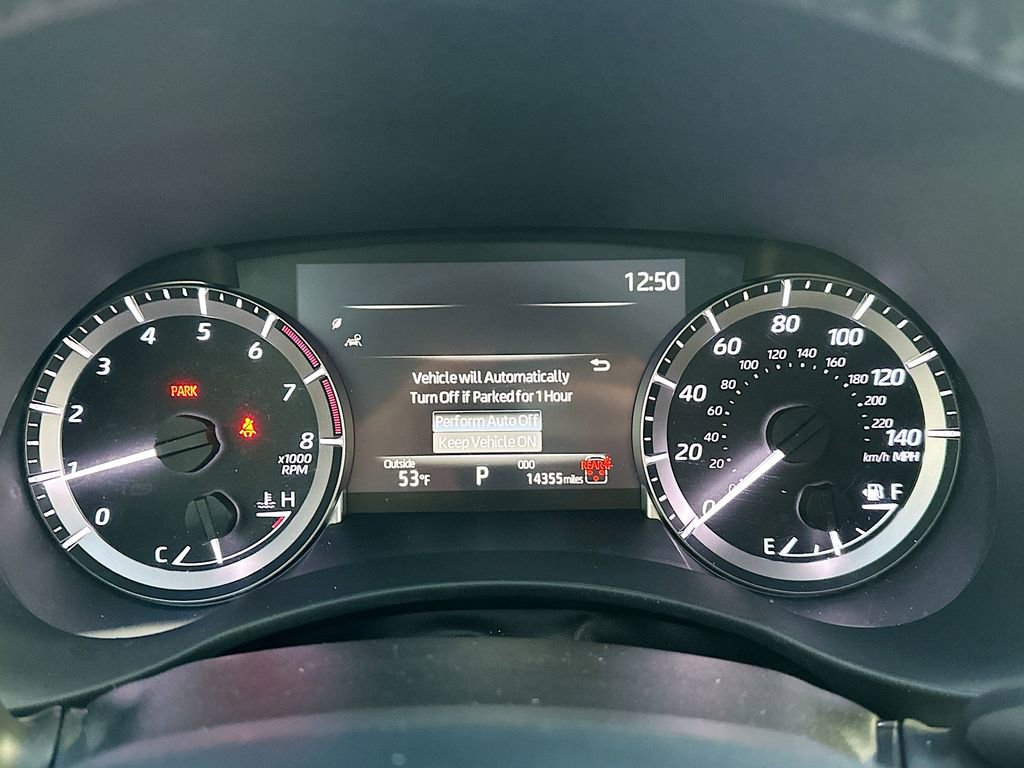 Used 2024 Toyota Highlander XLE image 12