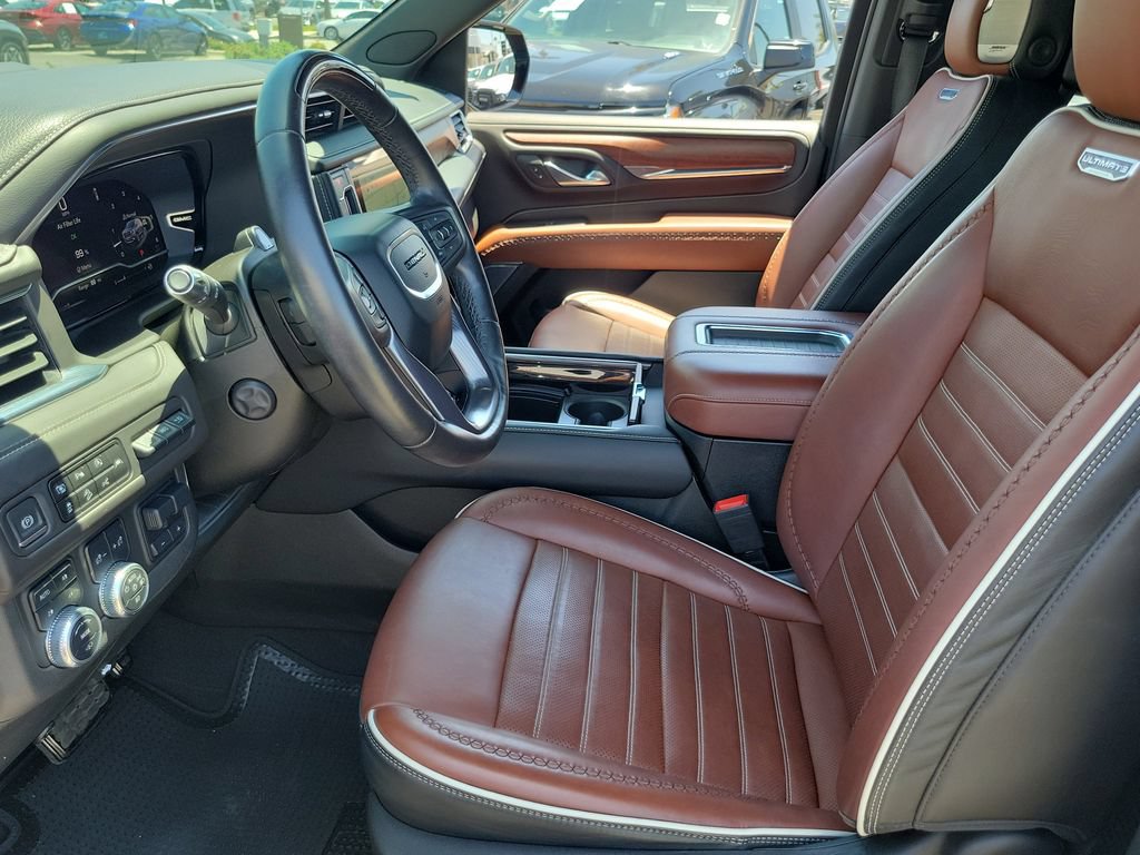 Used 2023 GMC Yukon Denali Ultimate AWD/4WD image 19