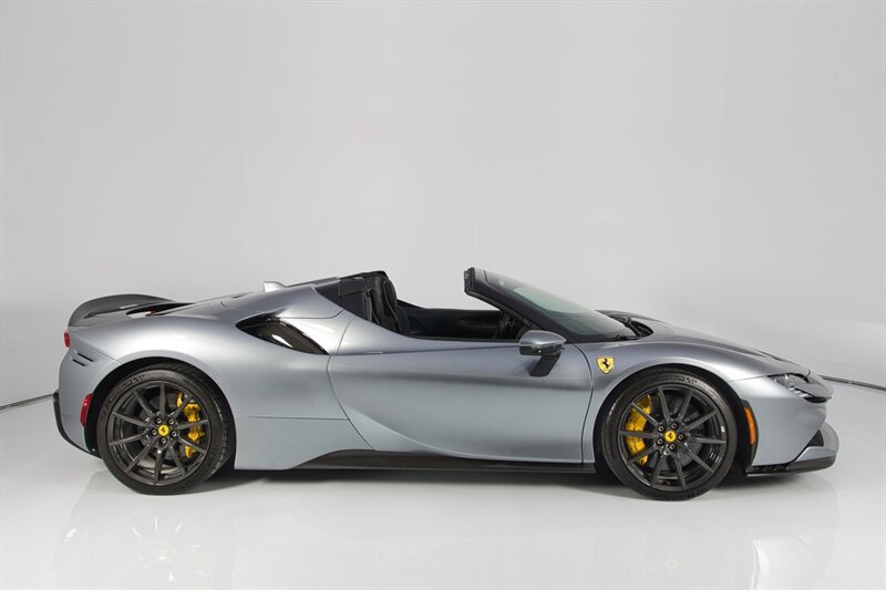 Used 2023 Ferrari SF90 Spider AWD/4WD image 11