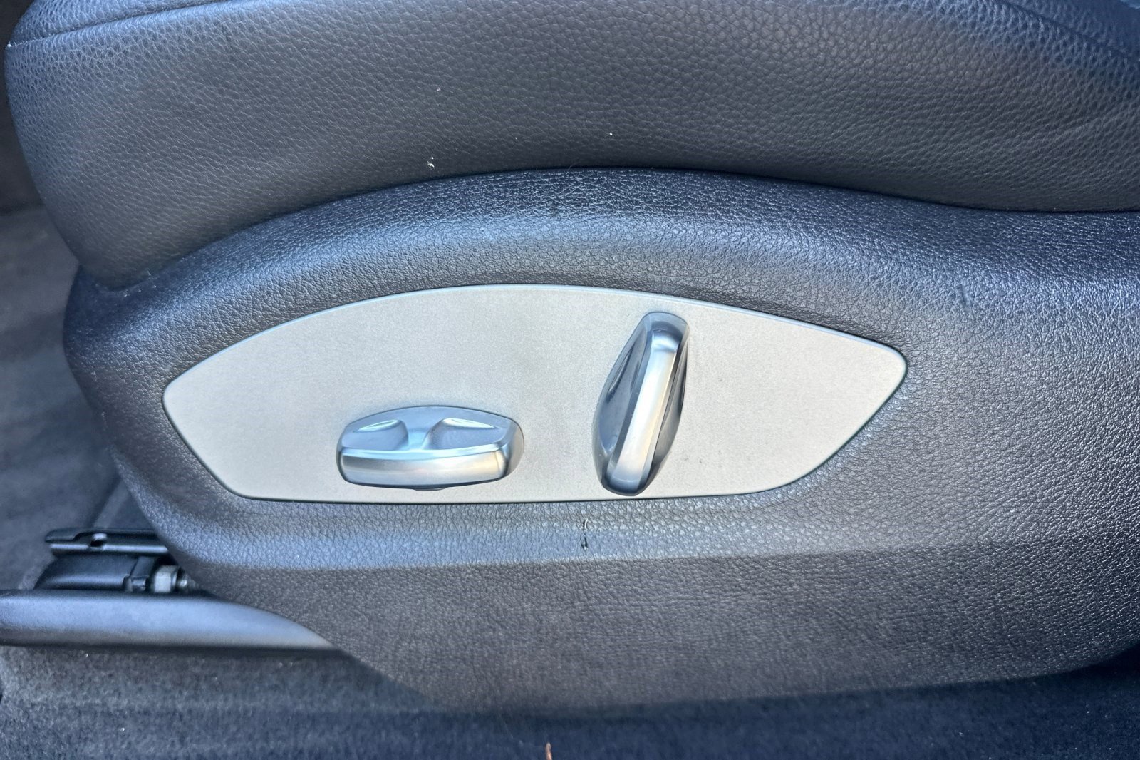 Used 2020 Porsche Macan image 14