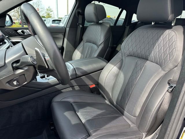 Certified 2025 BMW X6 M60i w/ Climate Comfort Package AWD/4WD image 26