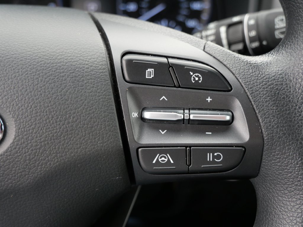 Used 2023 Hyundai Kona SEL AWD/4WD image 24