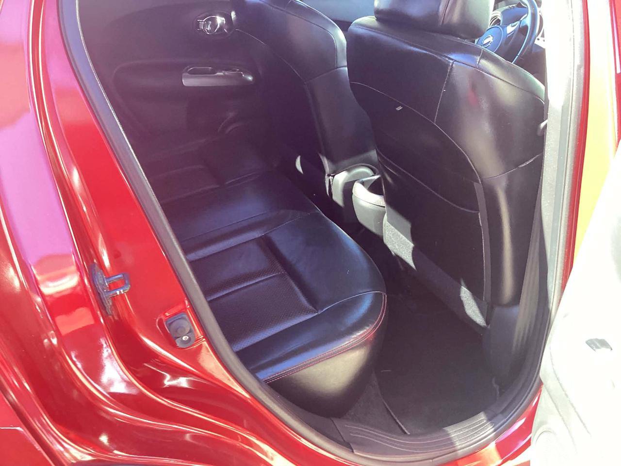 Used 2014 Nissan Juke SL FWD image 15