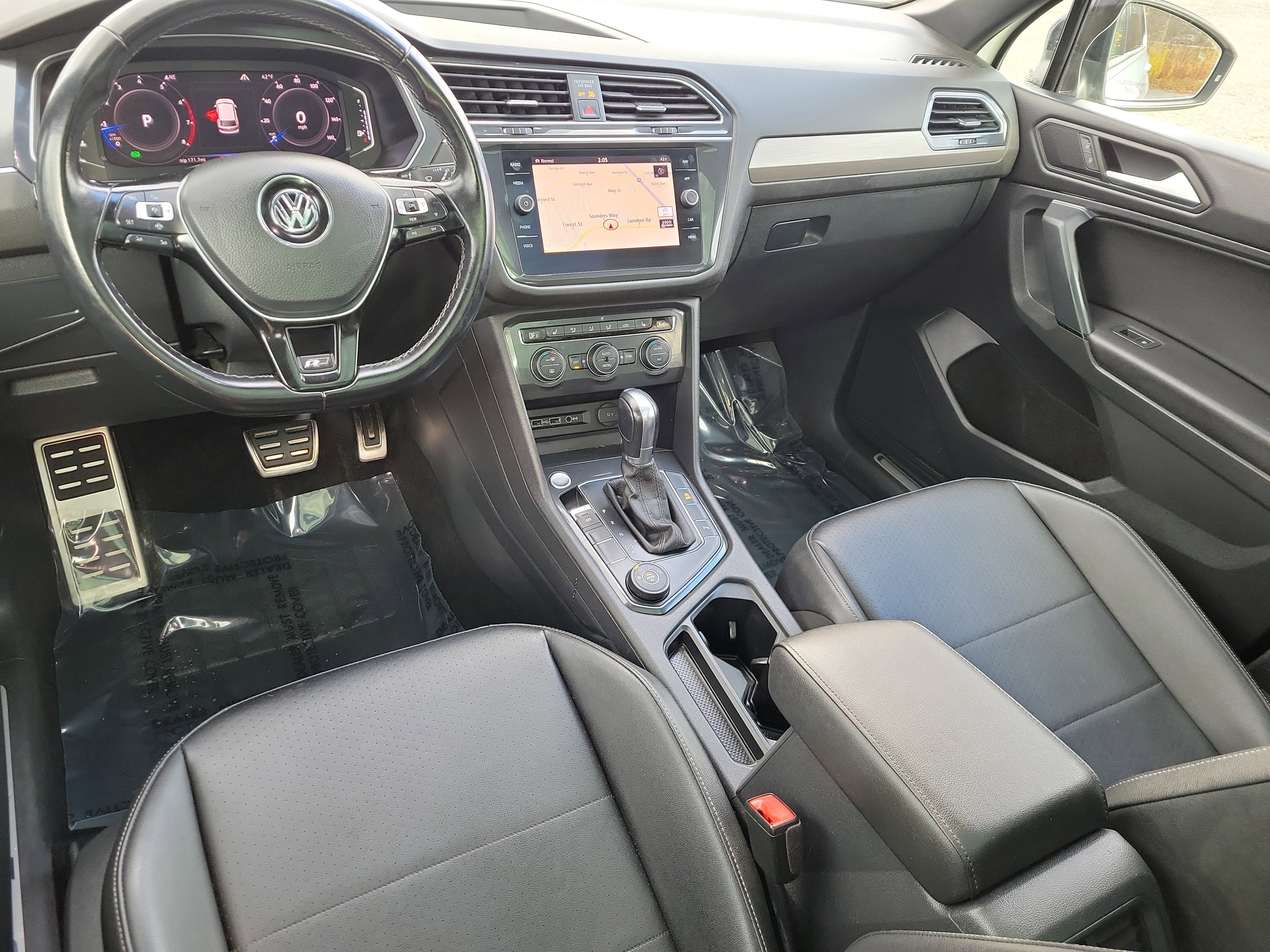 Used 2019 Volkswagen Tiguan SEL Premium R-Line image 19