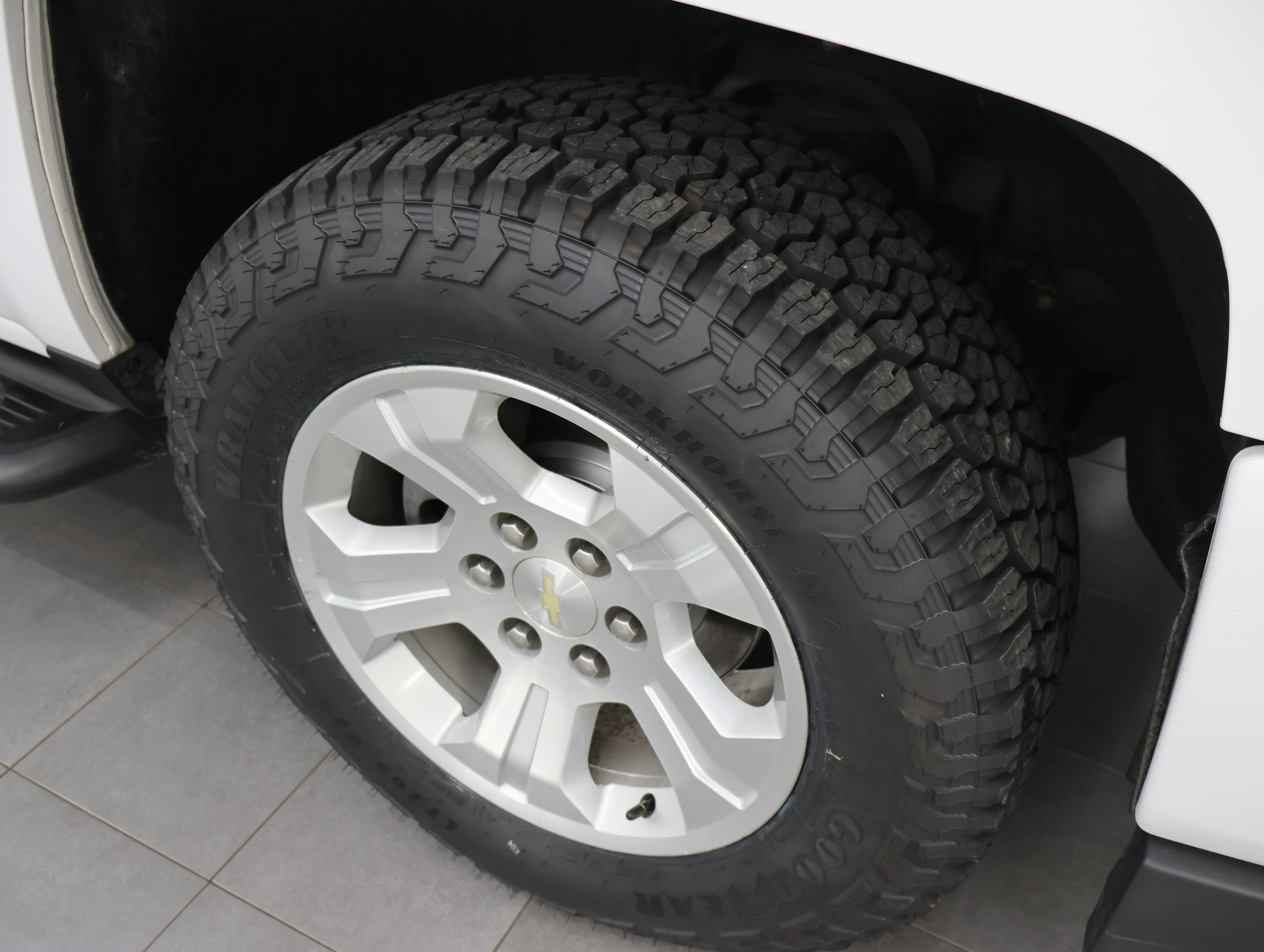 Used 2017 Chevrolet Silverado 1500 LT w/ All Star Edition AWD/4WD image 3