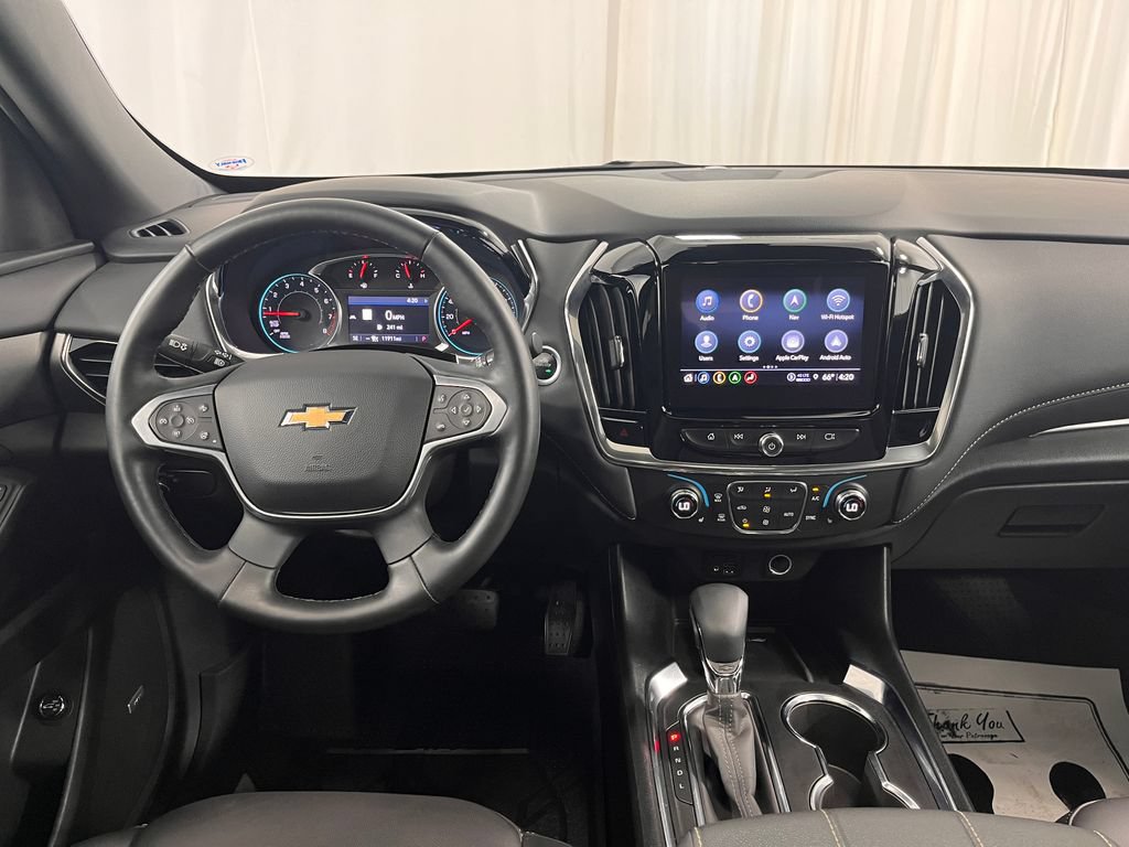 Used 2023 Chevrolet Traverse LT w/ LT Premium Package AWD/4WD image 19