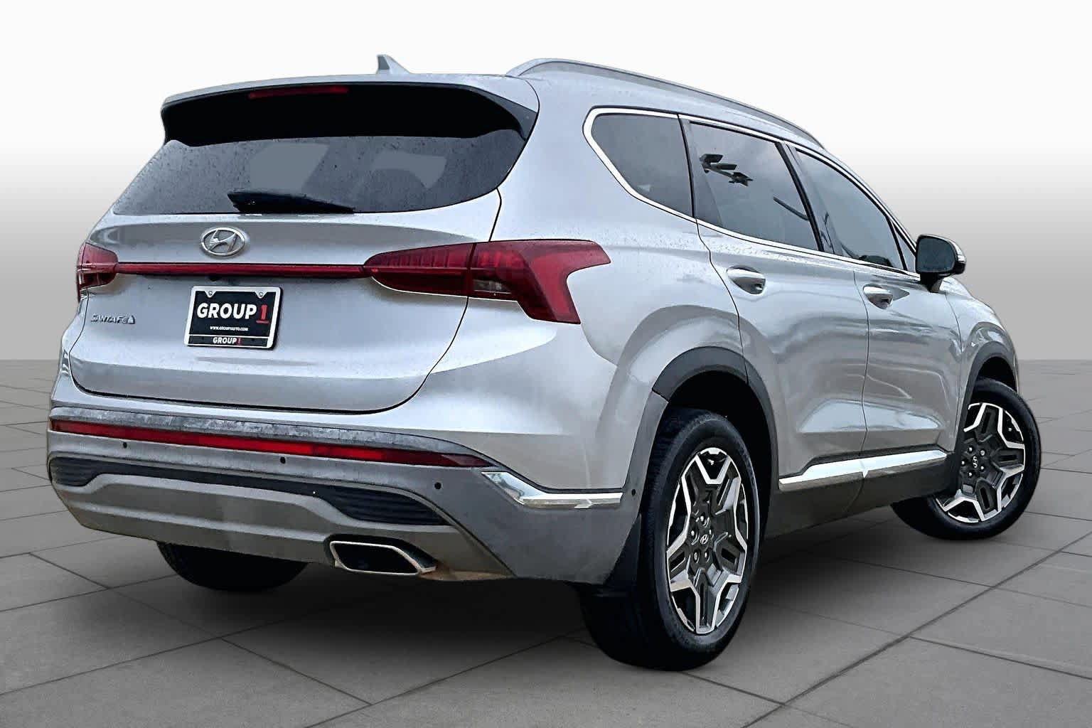 Used 2023 Hyundai Santa Fe Limited FWD image 13
