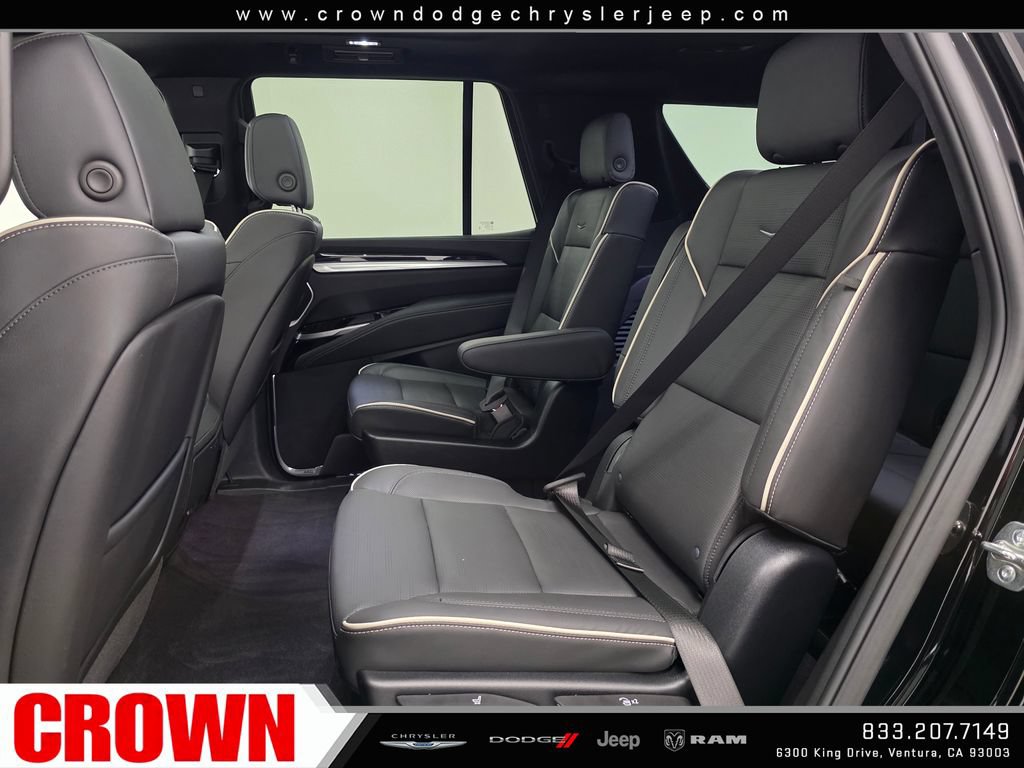 Used 2026 Cadillac Escalade Luxury AWD/4WD image 25